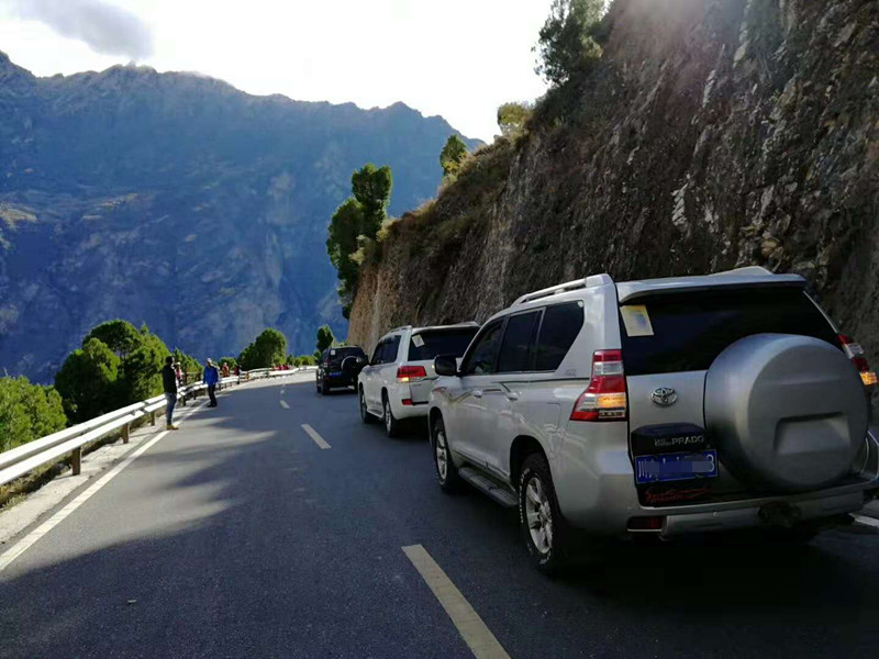 川藏線(xiàn)旅游租車(chē)價(jià)格