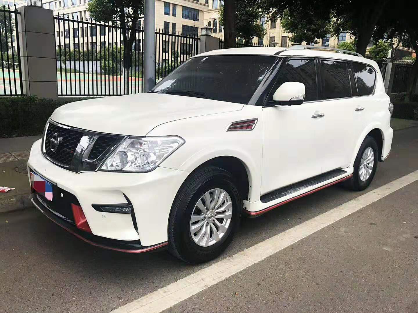 成都租越野車(chē)包車(chē)進(jìn)藏旅游費用除了租車(chē)的費用還有哪些費用呢