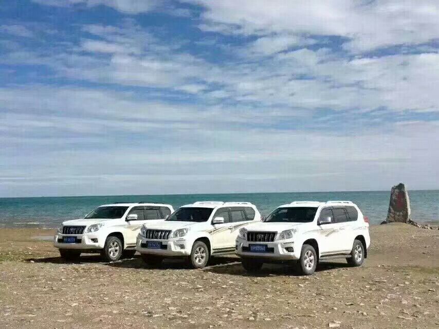 成都帶司機租車(chē)費用是多少