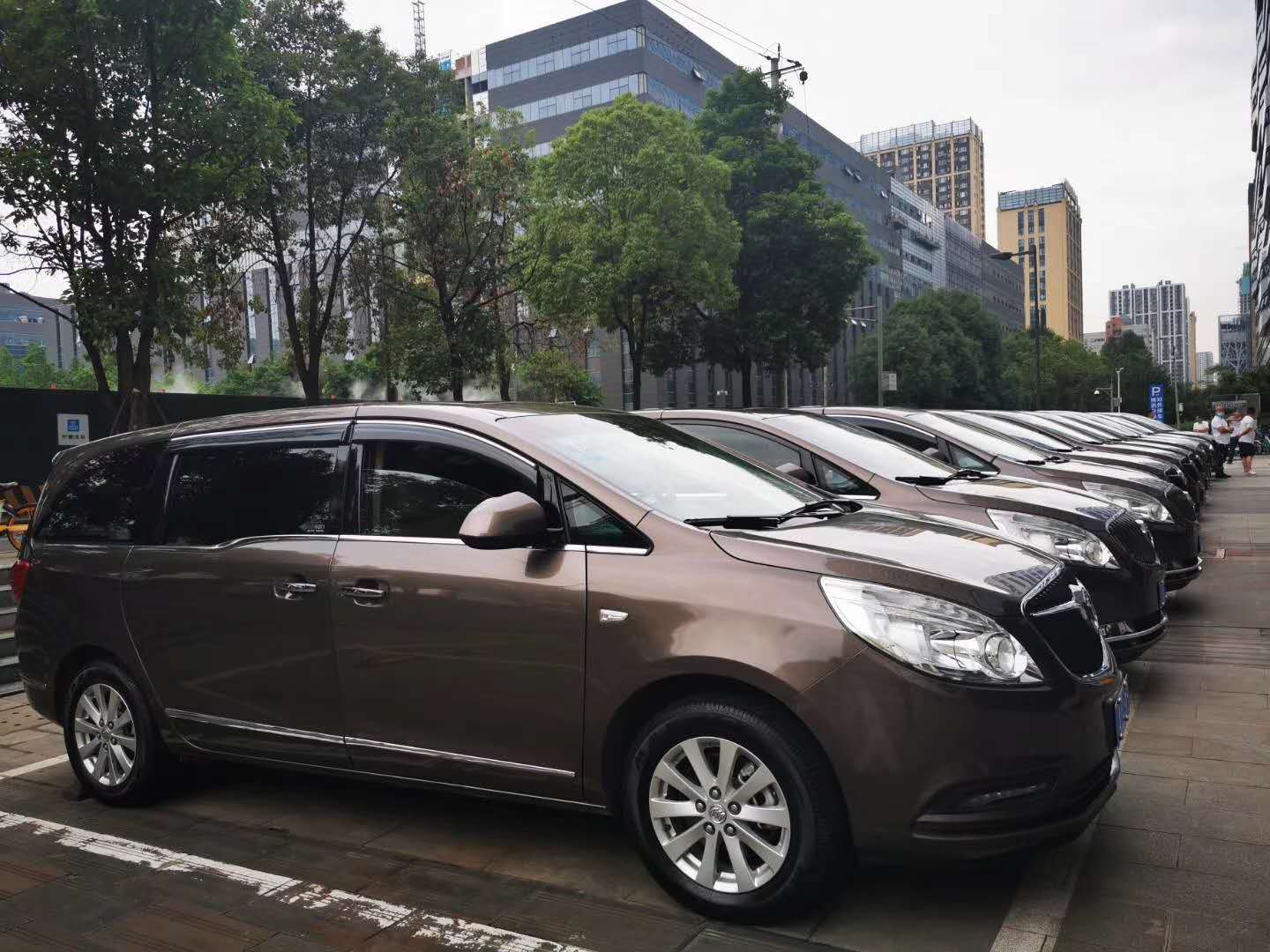 成都租商務(wù)車(chē)