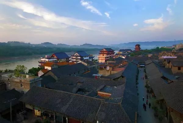 成都周邊古鎮租車(chē)自駕旅游攻略