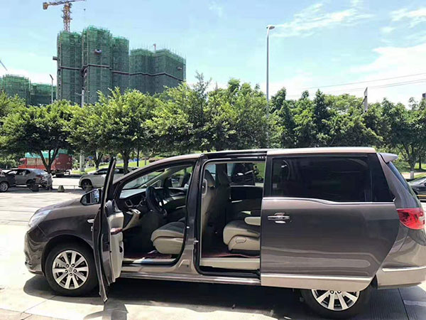 成都租商務(wù)車(chē)