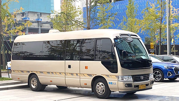 成都包車(chē)去稻城